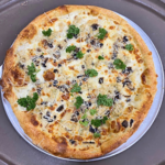 prospectors, alehouse, pizza, pizzeria, denali, denalilife, beer, draftbeer, alaska, alaskalife, aplenglow